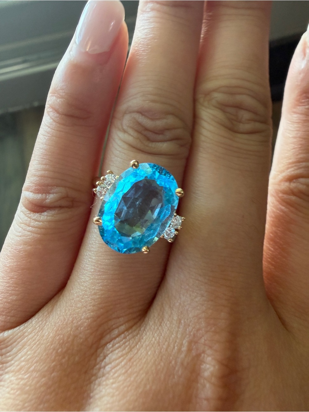 14K Solid Yellow Gold Swiss Blue Topaz & Diamond Ring - Size 6.25